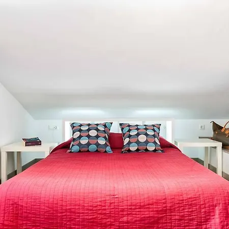Penthouse In The Old Town Of Daire